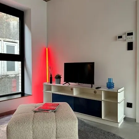 Loft 202 *